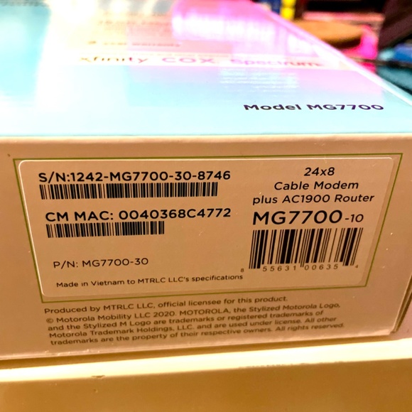 Motorola MG7700 Modem WiFi Router Combo with Power Boost - Picture 2 of 7